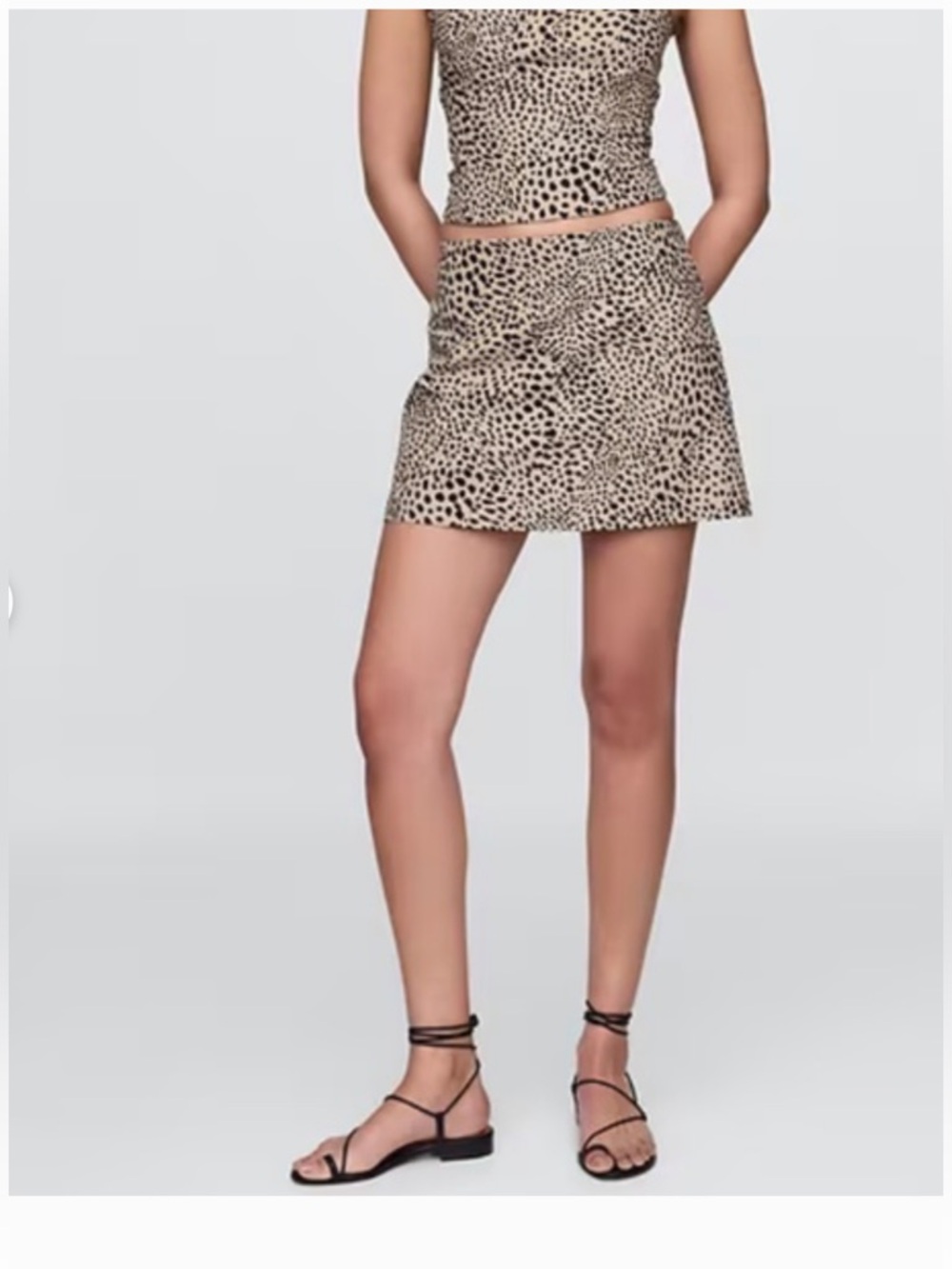 GAP Leopard Print Mini Skirt in Beige and Black